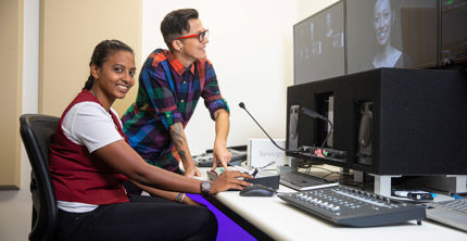 CQ University students using digital technology